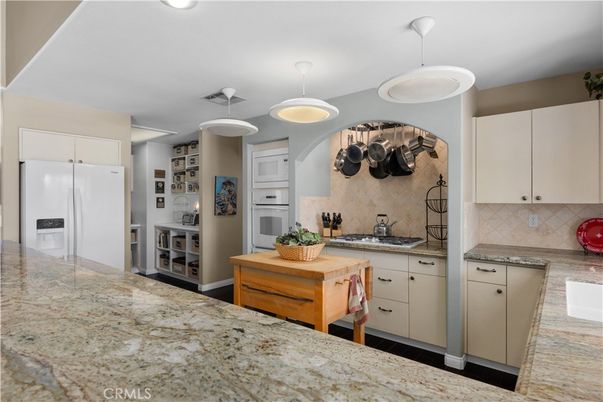 Interior, Kitchen, Pendant Lights, Recessed Lighting
