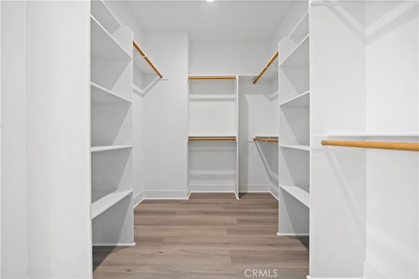 Interior, Walk-in Closets, Wood Texture Flooring