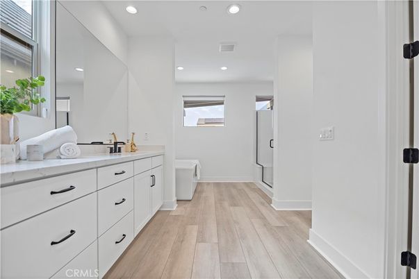 Bathroom, Interior, Recessed Lighting, Wood Texture Flooring
