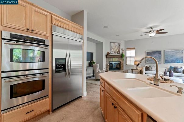 Fireplace, Interior, Kitchen, Stainless Steel Appliances