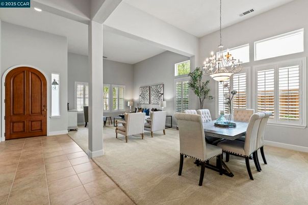 Chandelier, Dining room, Interior, Living room, Recessed Lighting