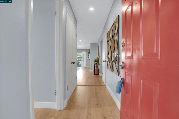 Interior, Recessed Lighting, Wood Texture Flooring