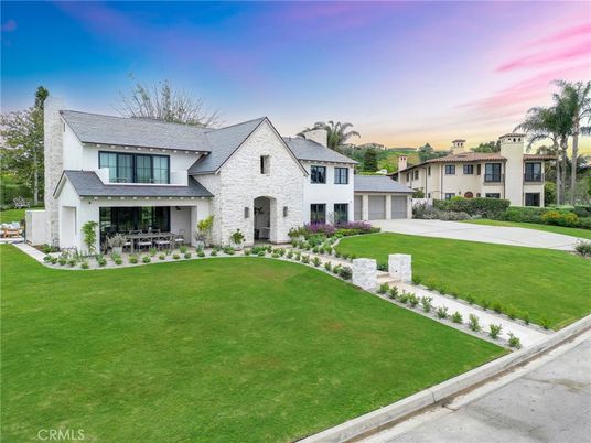Backyard, Exterior, Facade, Farmhouse