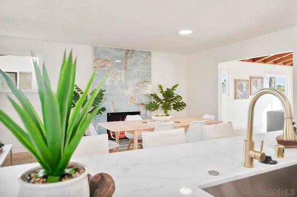 Dining room, Interior, Recessed Lighting