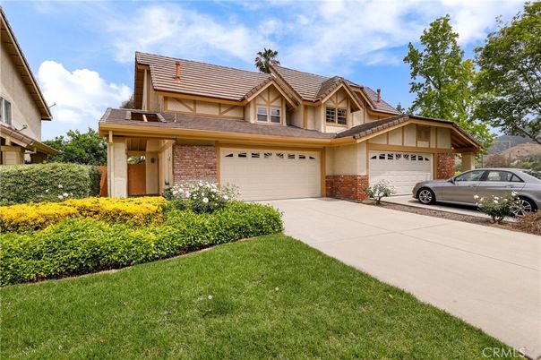 Attached, Exterior, Facade, Brick Facade, Tudor Revival