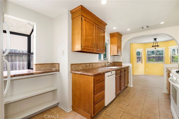 Interior, Kitchen, Pendant Lights, Recessed Lighting