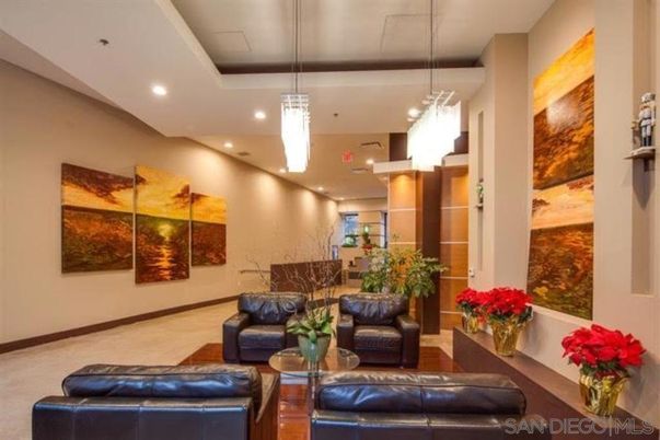 Interior, Living room, Pendant Lights, Recessed Lighting