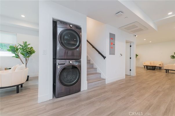 Interior, Recessed Lighting, Utility Closets, Washer, Wood Texture Flooring