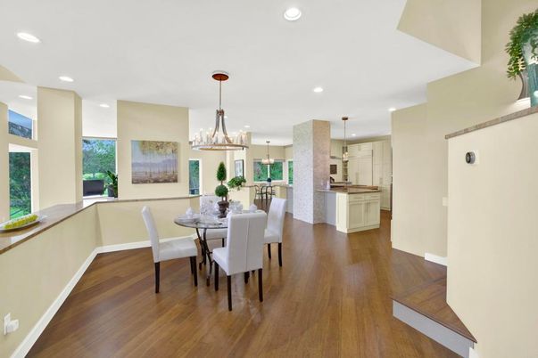 Chandelier, Dining room, Interior, Kitchen, Pendant Lights, Recessed Lighting, Wood Texture Flooring