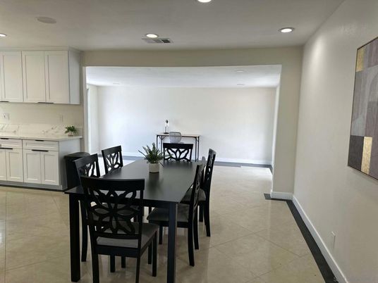 Dining room, Interior, Recessed Lighting