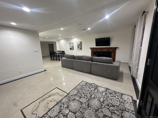 Dining room, Interior, Living room, Recessed Lighting