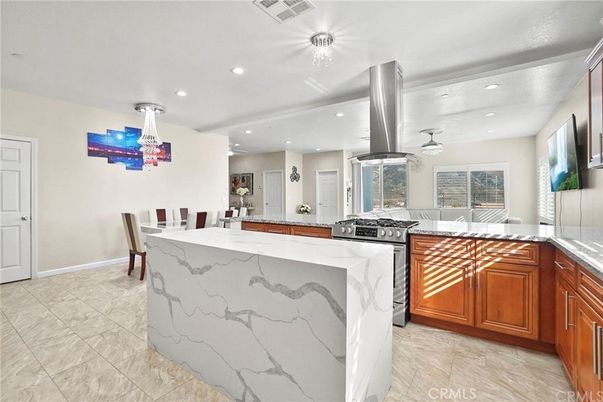 Dining room, Interior, Kitchen, Recessed Lighting, Stainless Steel Appliances