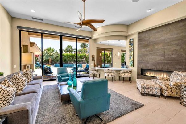 Fireplace, Interior, Living room, Pendant Lights, Recessed Lighting