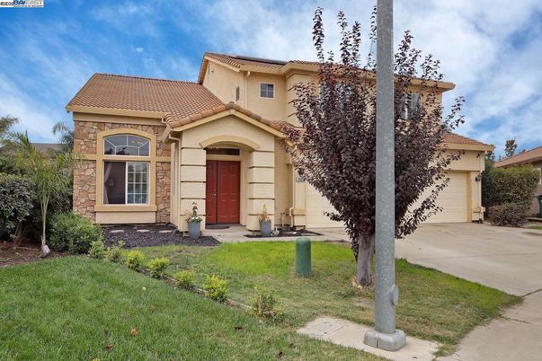 Attached, Backyard, Exterior, Facade, Mediterranean
