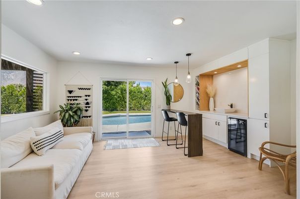 Interior, Living room, Pendant Lights, Recessed Lighting, Wood Texture Flooring