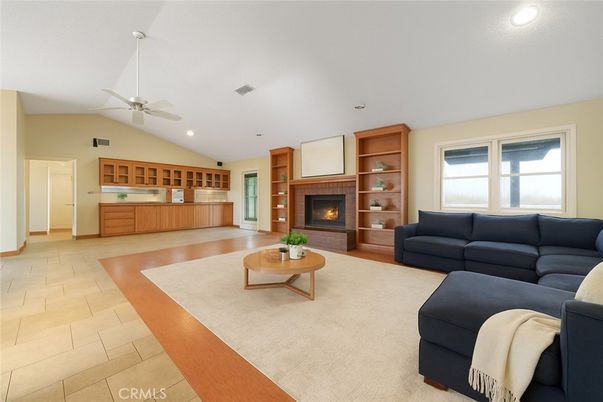 Fireplace, Interior, Living room, Recessed Lighting