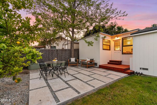 Backyard, Exterior