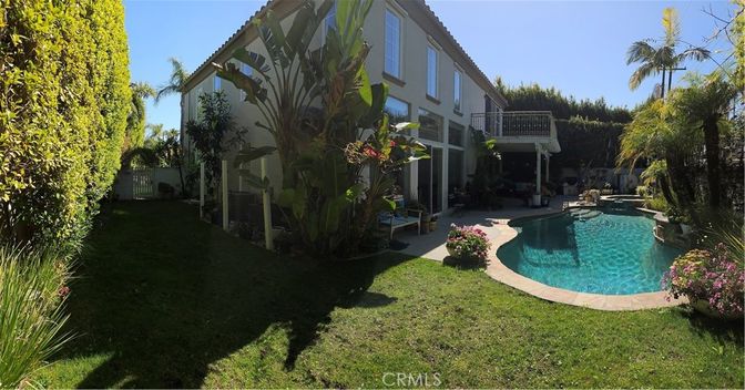 Backyard, Exterior, Pool