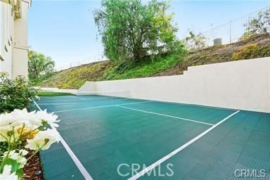 Exterior, Tennis Courts