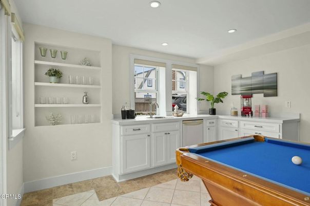 Billiard Table, Game Room, Interior, Recessed Lighting