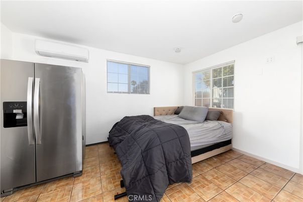Bedroom, Interior, Stainless Steel Appliances