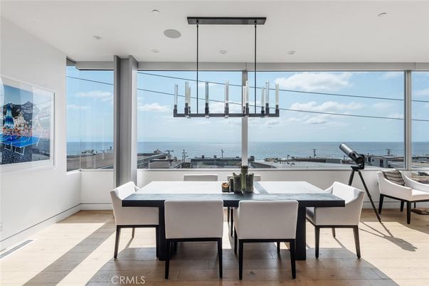 Dining room, Interior, Pendant Lights, Recessed Lighting, Water, Wood Texture Flooring