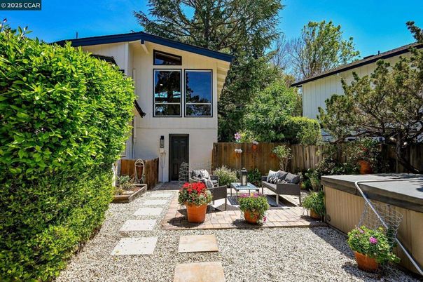 Backyard, Exterior, Hot Tub