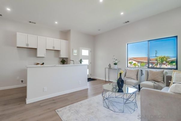 Interior, Kitchen, Living room, Recessed Lighting, Wood Texture Flooring