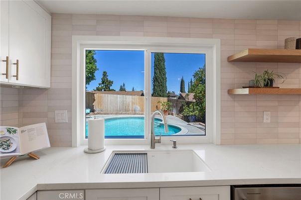 Interior, Kitchen, Pool