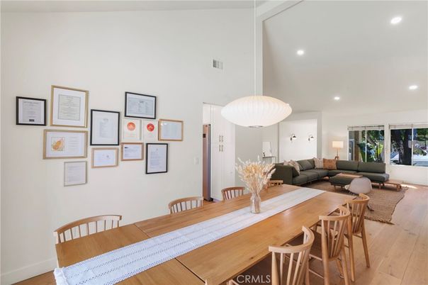 Dining room, Interior, Living room, Pendant Lights, Recessed Lighting, Wood Texture Flooring