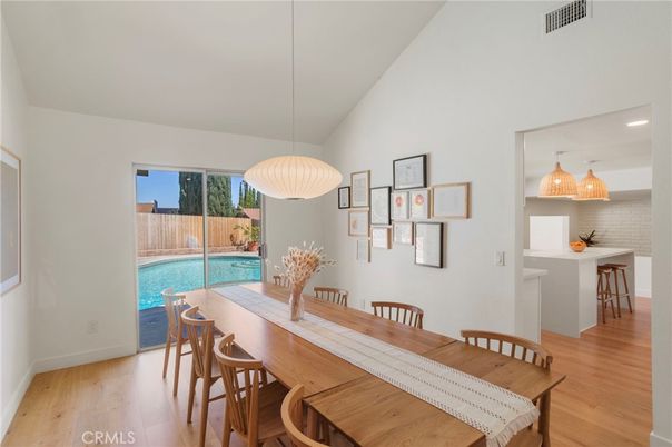 Dining room, Interior, Pendant Lights, Pool, Recessed Lighting, Wood Texture Flooring