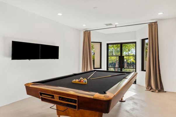 Billiard Table, Game Room, Interior, Recessed Lighting