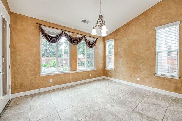Chandelier, Empty room, Interior, Pendant Lights