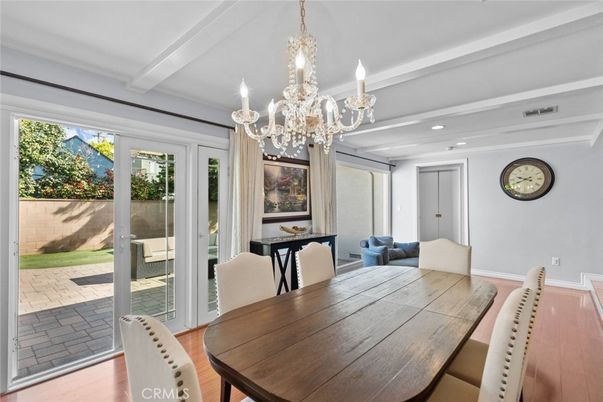 Chandelier, Dining room, Interior, Recessed Lighting, Wood Texture Flooring