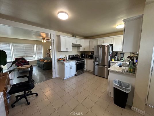 Interior, Kitchen, Living room, Stainless Steel Appliances