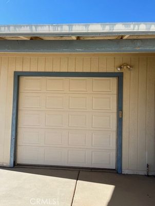 Detached Garage, Exterior