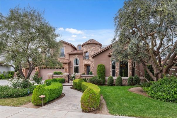 Backyard, Exterior, Facade, Mediterranean