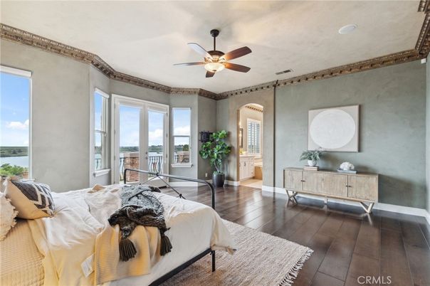 Bedroom, Interior, Water, Wood Texture Flooring