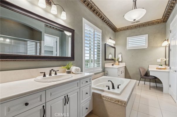 Bathroom, Dual Sink Vanities, Interior