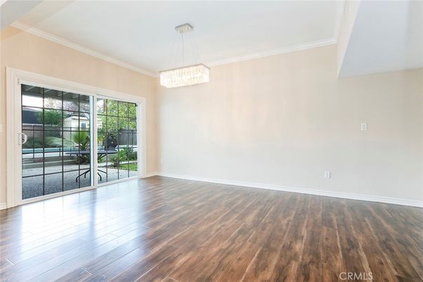 Chandelier, Empty room, Interior, Pendant Lights, Wood Texture Flooring