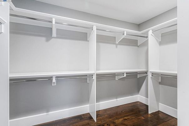 Interior, Walk-in Closets, Wood Texture Flooring
