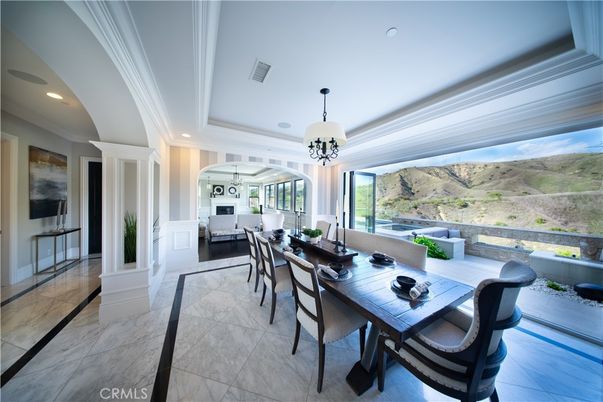 Dining room, Interior, Pendant Lights, Recessed Lighting