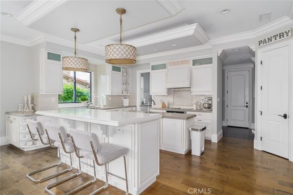 Interior, Kitchen, Pendant Lights, Recessed Lighting, Wood Texture Flooring