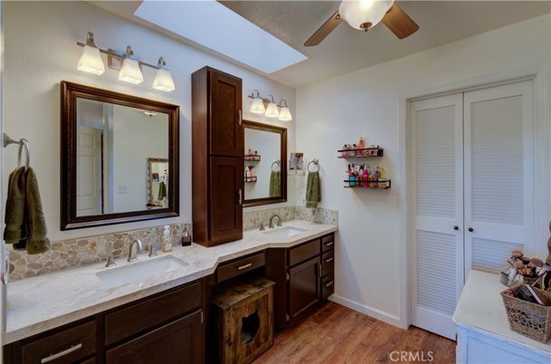 Bathroom, Dual Sink Vanities, Interior, Wood Texture Flooring
