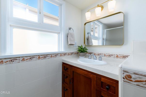 Bathroom, Interior, Tile Countertops