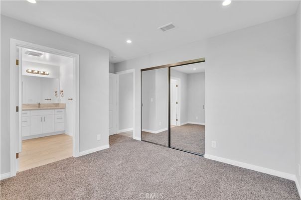 Bathroom, Empty room, Interior, Recessed Lighting