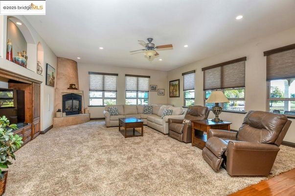 Fireplace, Interior, Living room, Recessed Lighting