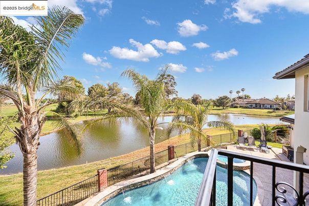 Exterior, Lake, Pool, Water