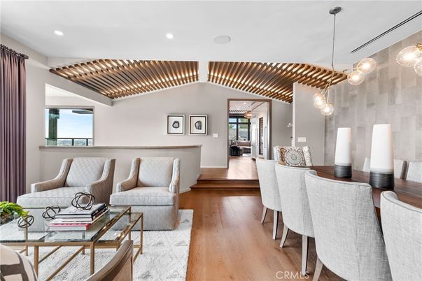 Dining room, Interior, Living room, Pendant Lights, Recessed Lighting, Wood Texture Flooring