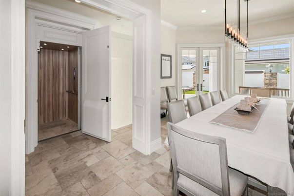 Dining room, Interior, Pendant Lights, Recessed Lighting
